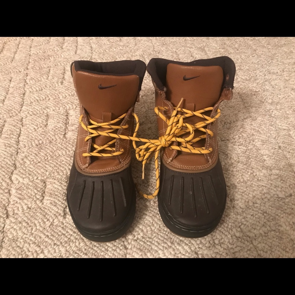 Nike boots